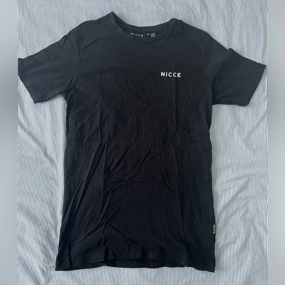 T-Shirt Nicce London Homme Noir - Taille S - Coton 100% - Très Bon État